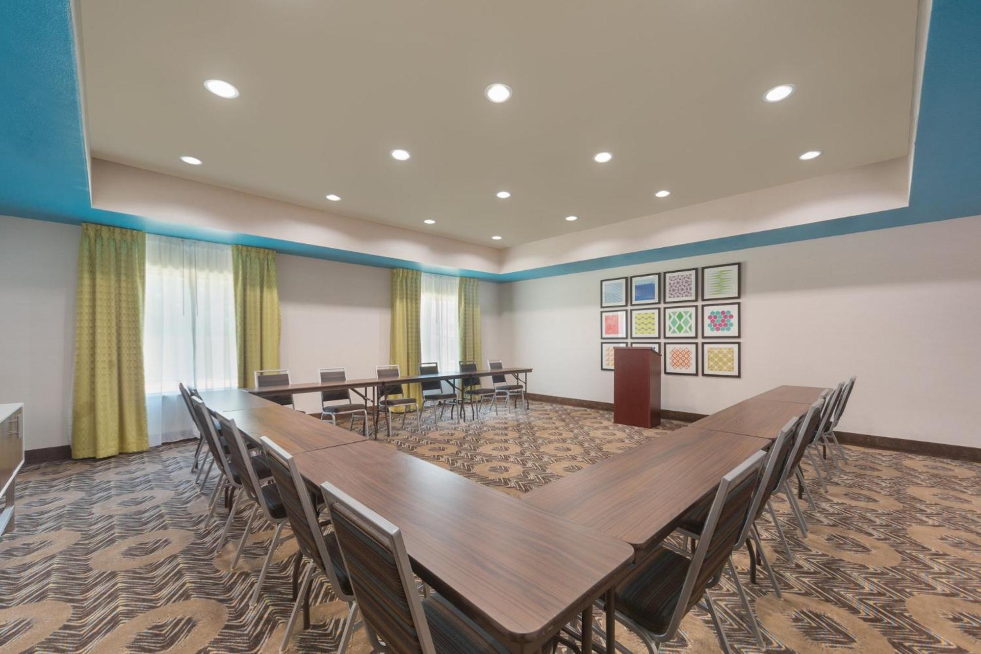 Holiday Inn Express Tomball By Ihg Екстер'єр фото